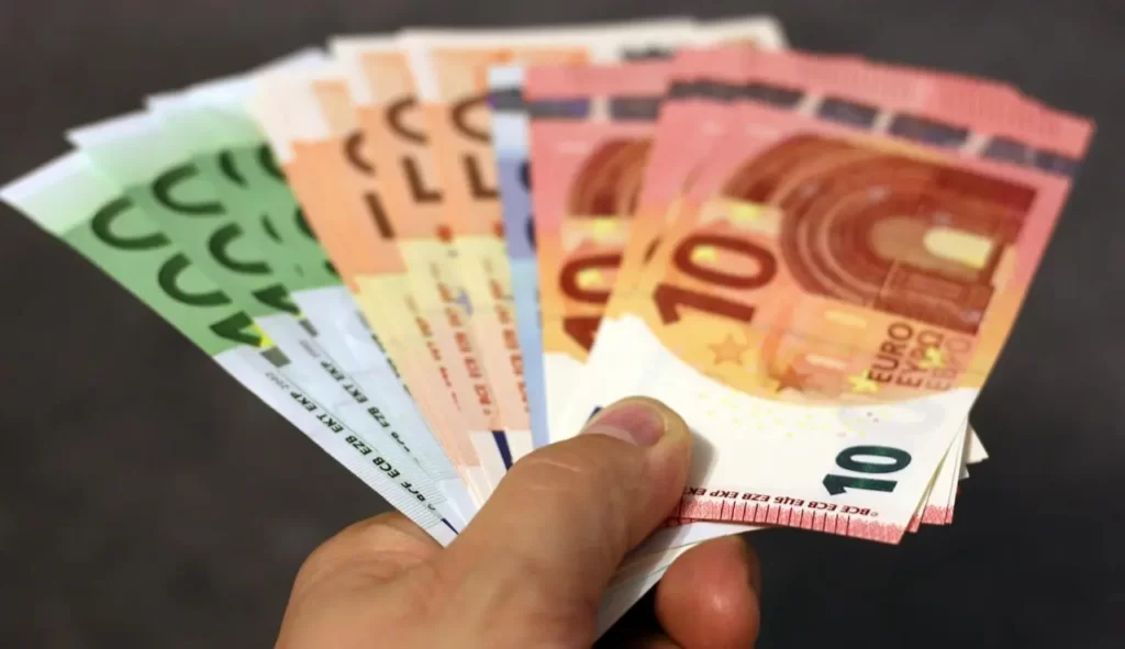 euro-dolar-esitlendi