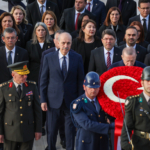 Büyük önder Atatürk devletin zirvesi tarafından anıldı