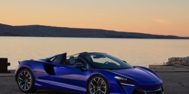 McLaren Artura Spider
